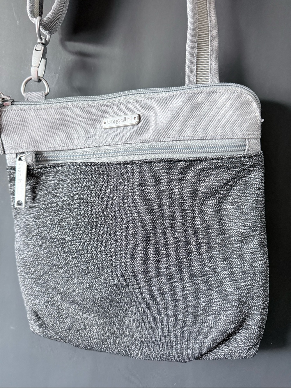 Baggallini Anti Theft Slim Crossbody + RFID-protected